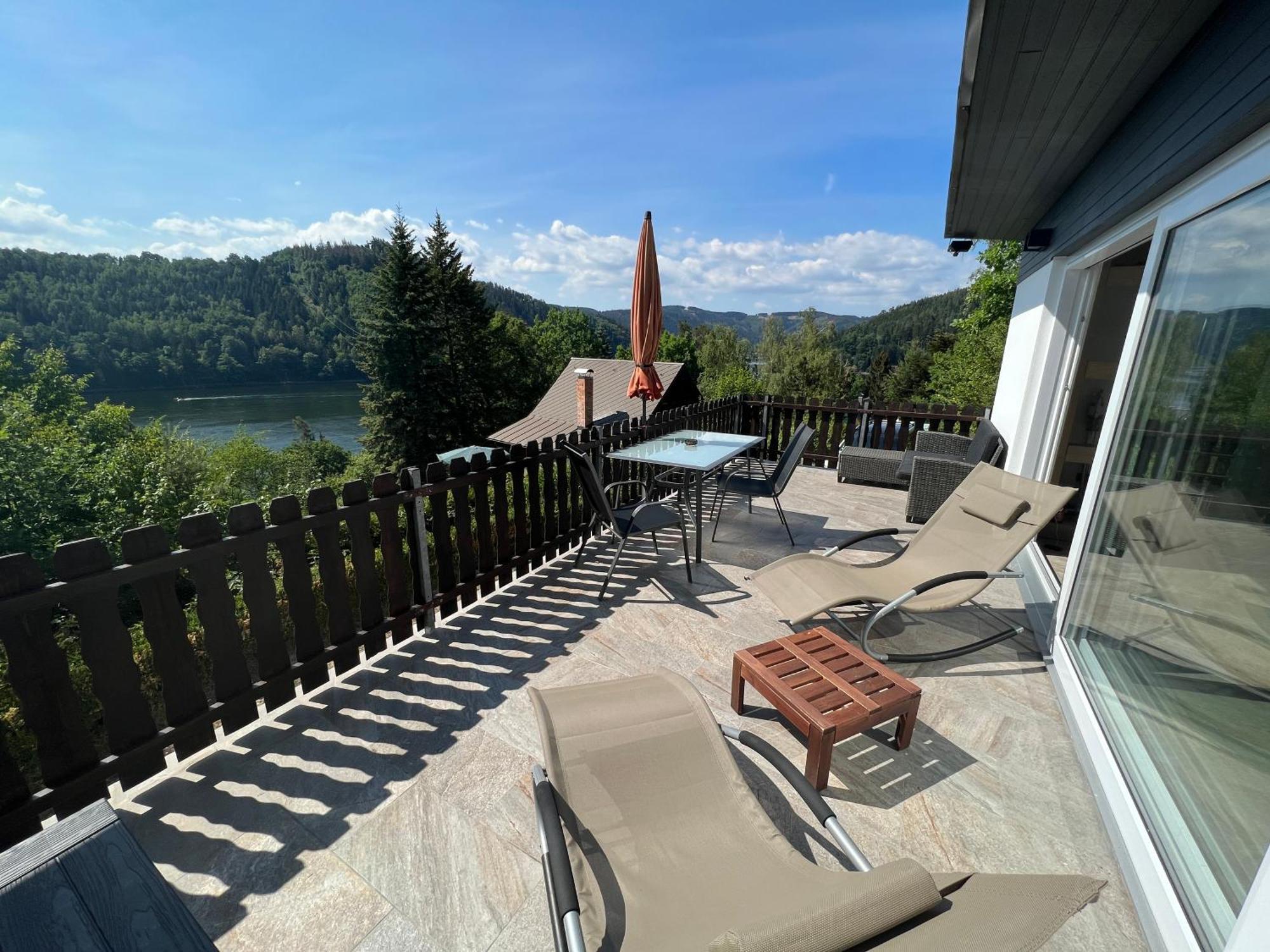 Saale-Residenz Villa Unterwellenborn Exteriör bild
